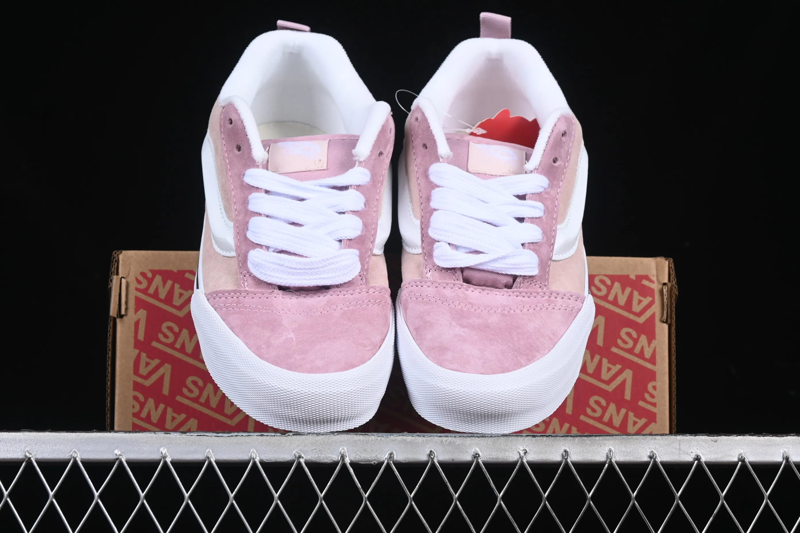 All categories Vans Vans series Vans Low Vans low-top Vans Knu Skool Vans low-top retro casual vulcanized bread shoes VN000CS0C3S